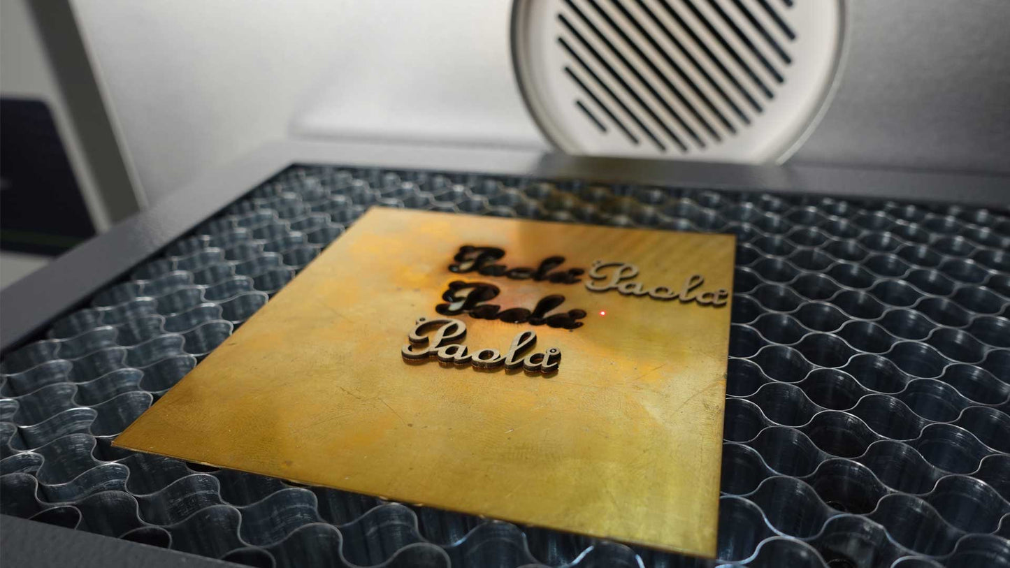 Training Course: Cutting Names with MAGIC engraving machines