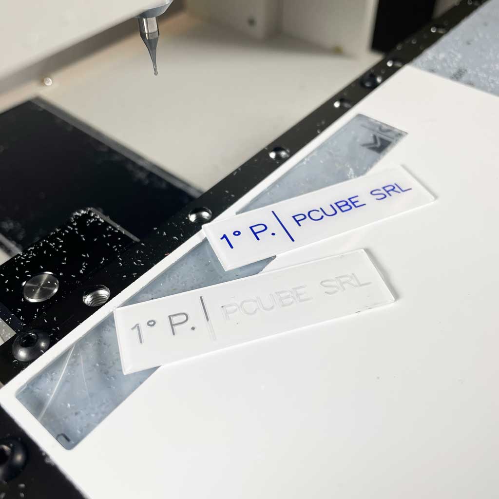 Stratifié plastique acrylique pour gravures au dos