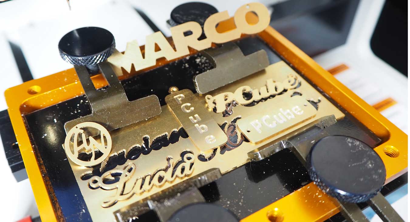 Training Course: Cutting Names with MAGIC engraving machines